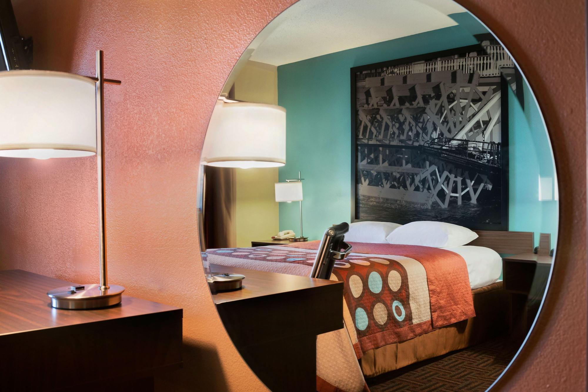 Super 8 By Wyndham Motel 2*
