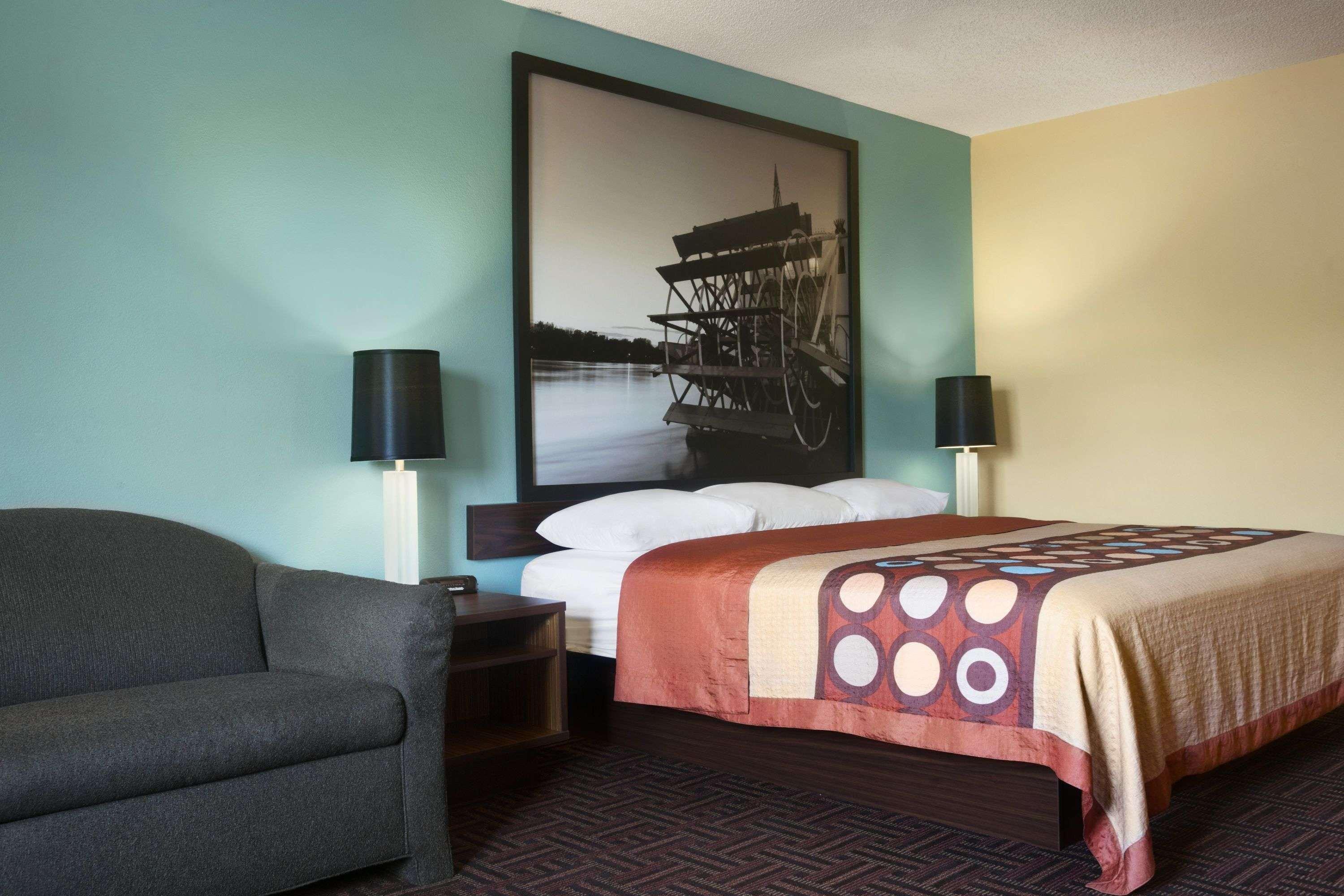 Super 8 By Wyndham 2*